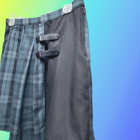 Pleated Mini Skater Skirt by Hot Topic - Picture 3 of 8